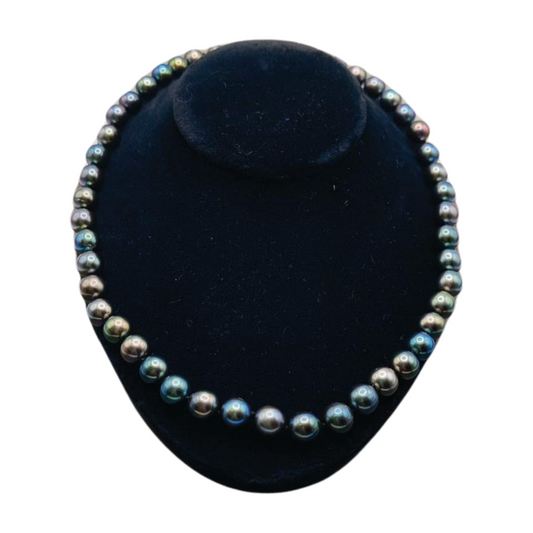 Birk's Pearl Necklace with White Gold Clasp